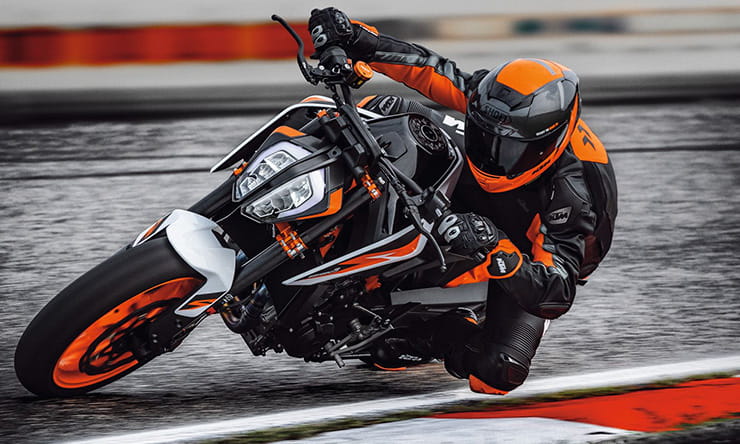 New KTM 890 Duke R for 2020: Details revealed