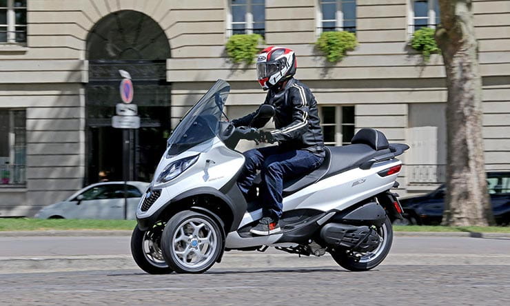 Piaggio MP3 350 and 500 launch report