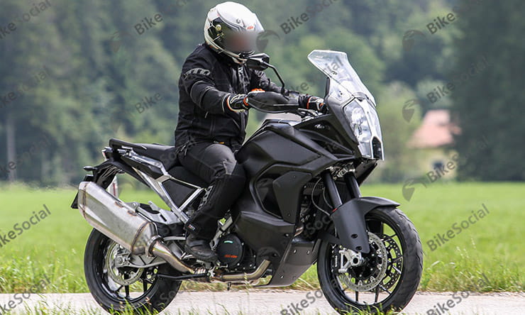 New 2020 KTM 1290 Super Adventure spied on test