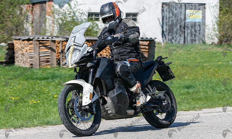 Spy shot of KTM 790 Adventure T