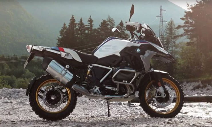 BMW reveals Shift Cam boxer engine and 2019 R1250GS