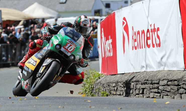 bennetts_supertwin_tt_race_2022